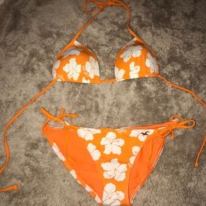 LIKE NEW!! Orange and White Hollister Bikini